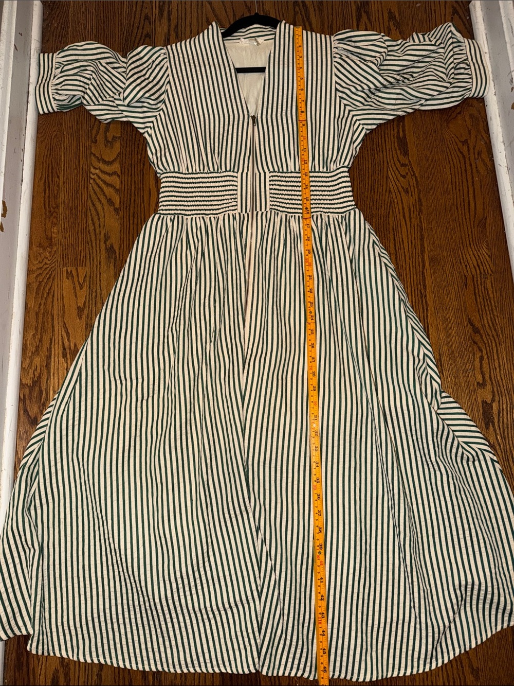 Entro Green White Striped Smocked Waist Puff Sleeve Zipper Front Midi Dress M - Picture 10 of 11